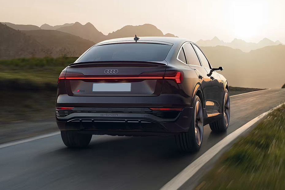 Q8 Sportback e-tron 55 Quattro