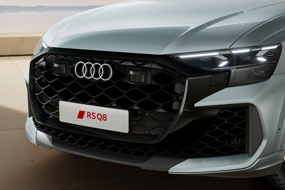 RS Q8 Performanc