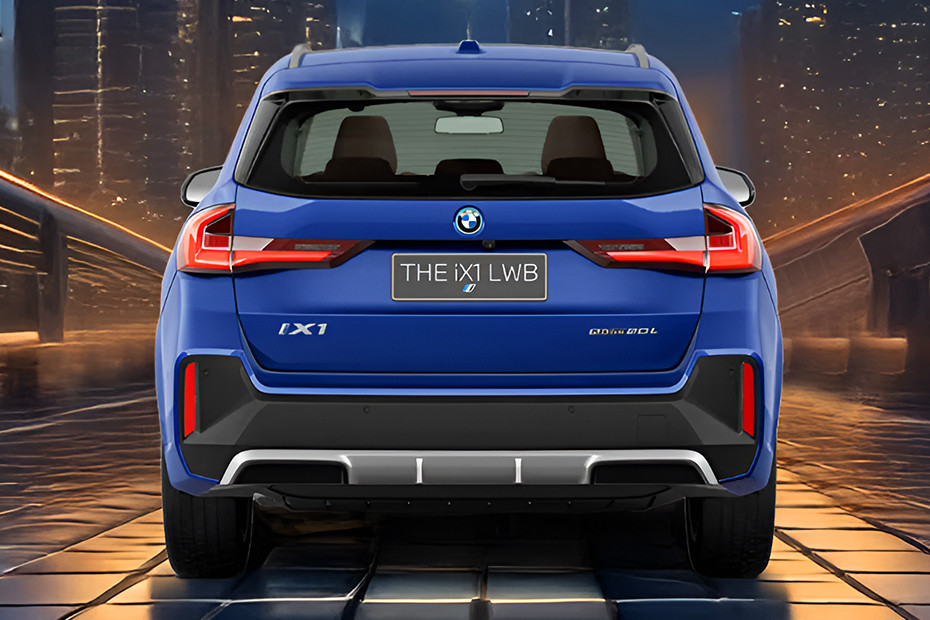 iX1 LWB