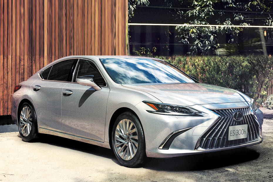 ES 2017-2026 300h Luxury