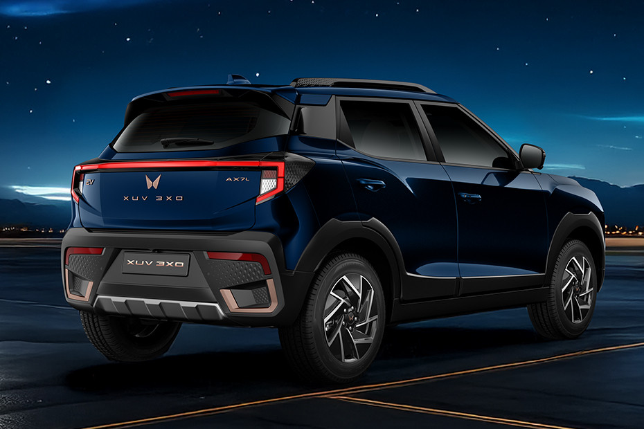 XUV 3XO EV AX5