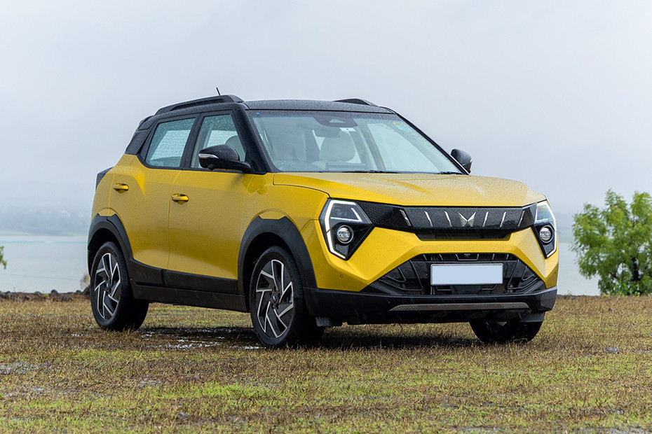 XUV 3XO AX5 A