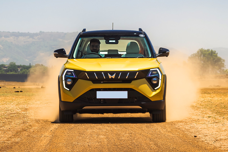XUV 3XO AX5 A