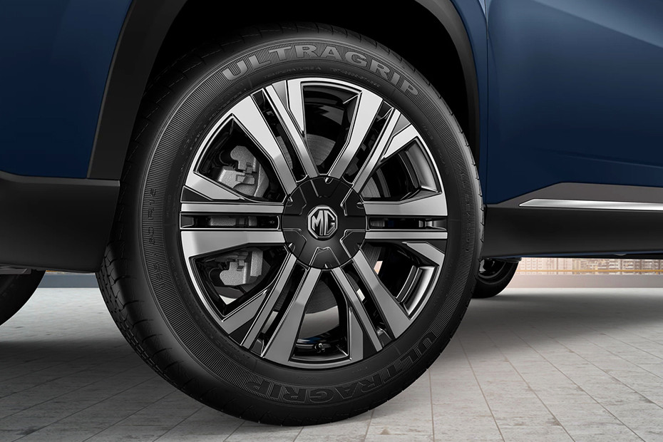 MG Hector Plus Sharp Pro 7Str