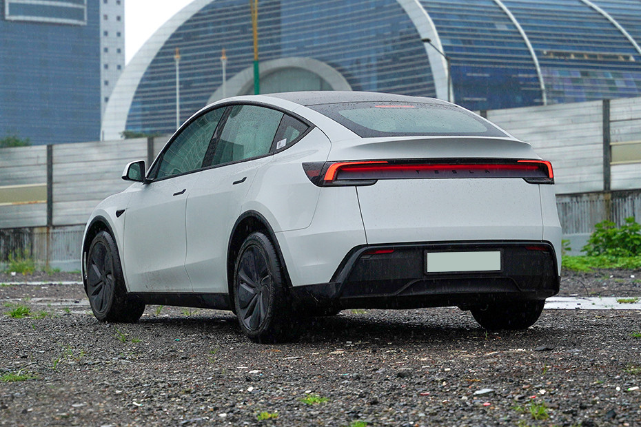 Model Y Long Range Premium RWD
