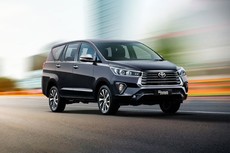 Innova Crysta 2020-2022 2.4 G 7 STR